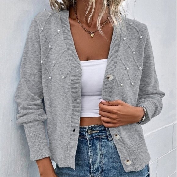 Women's New Chic Beaded Argyle Knit Cardigan Sweater Faux Pearl Light Gray - Picture 1 of 6